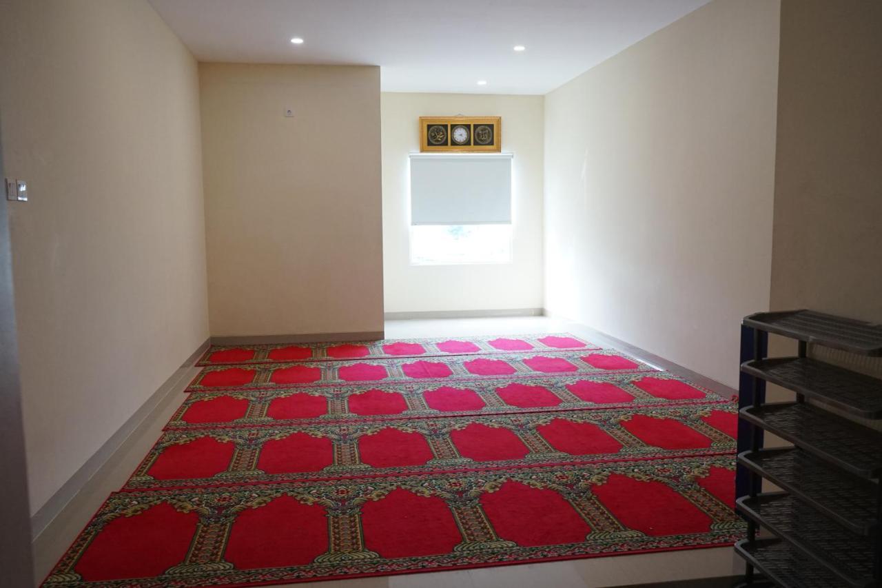 Hotel Brothers Biru Solo Baru מראה חיצוני תמונה